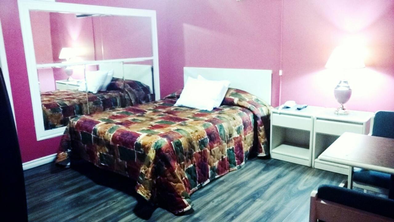 Leisure Motel Windsor Esterno foto